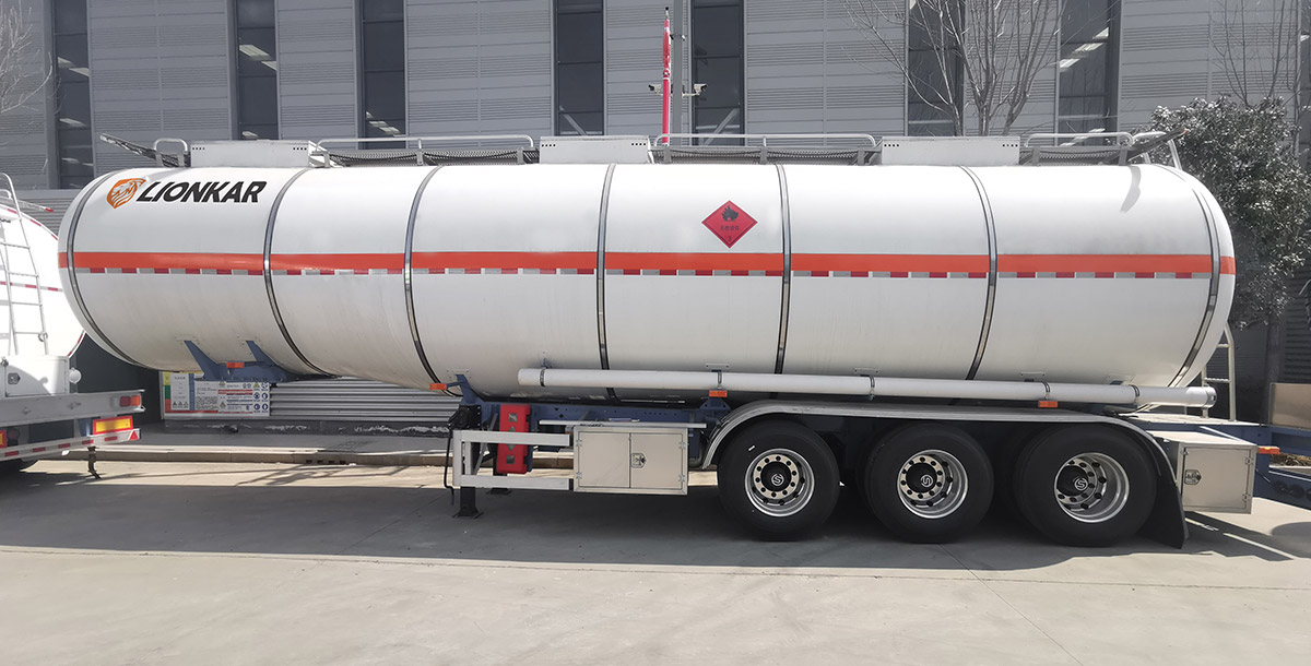 3-Axle Oil Transport Diesel Fuel Trailer