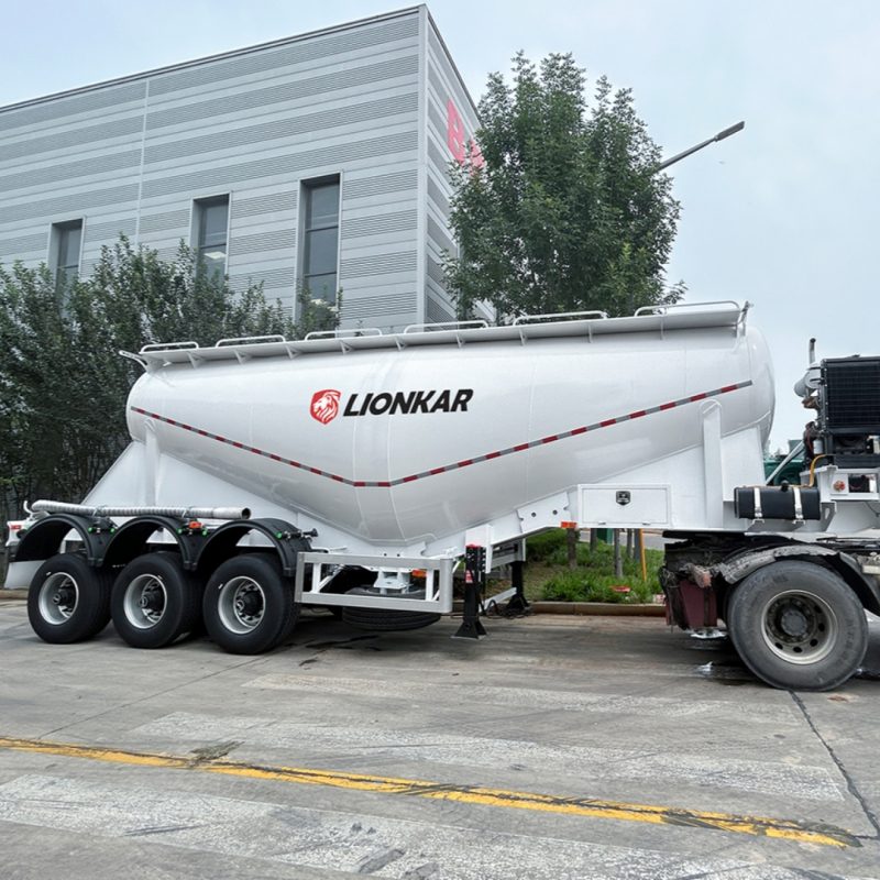 40m³ Pneumatic Cement Trailers for Sale1