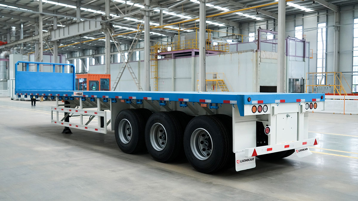 20ft - 53 ft Tri Axle Flatbed Trailer à vendre en Tanzanie